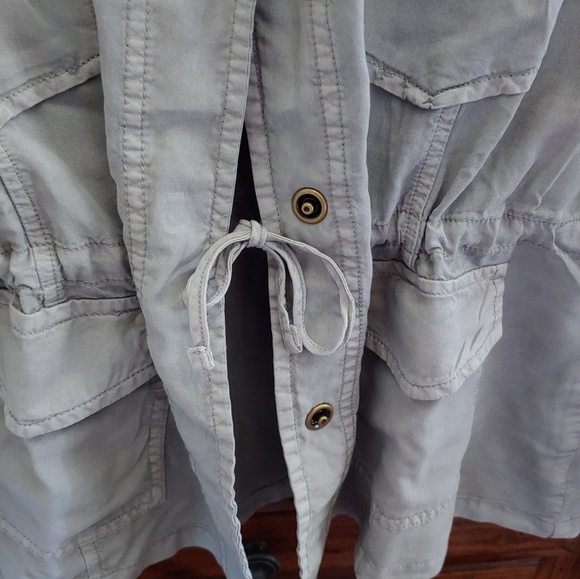 Sold. - Picture 4 of 7